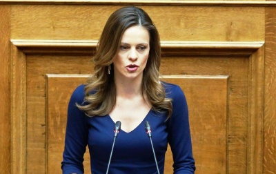 Αχτσιόγλου: Καταρρέουν οι κυβερνητικές μεγαλοστομίες για το επίδομα γέννησης