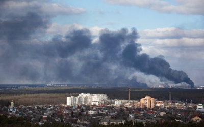 Ισχυρές εκρήξεις συγκλόνισαν το Κίεβο – Σειρήνες ηχούν σε ολόκληρη την Ουκρανία
