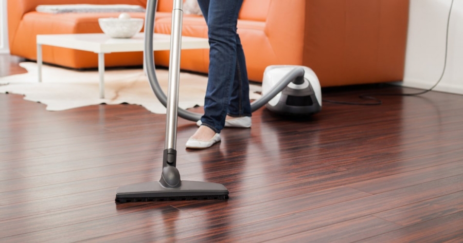 BBC: Ιστορική απόφαση - Δικαστήριο διέταξε άνδρα να αποζημιώσει τη σύζυγο για τις δουλειές του σπιτιού