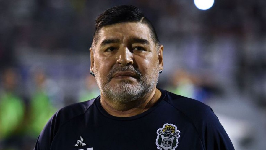 La Repubblica: Ο Maradona άφησε 100 εκατ. δολάρια σε φιλανθρωπίες και αποκλήρωσε τις κόρες του