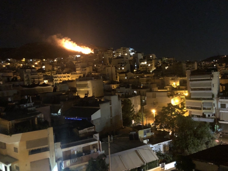 Φωτιά στα Άνω Λιόσια - Έκλεισε ο περιφερειακός του Αιγάλεω