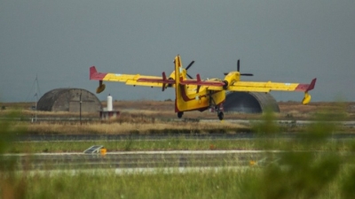 Έφτασαν στην Κύπρο τα δύο Canadair από την Ελλάδα για την κατάσβεση της μεγάλης φωτιάς