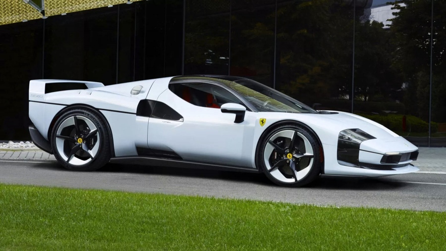 Ferrari SC40: Μια F40 μέσα από το φίλτρο της σύγχρονης εποχής