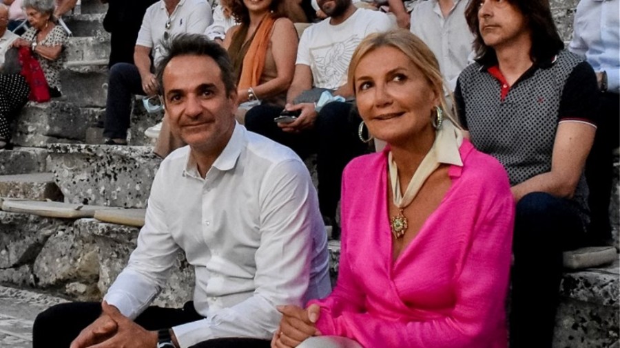 Κόντρα Μαξίμου - ΣΥΡΙΖΑ για τη μετακίνηση Μητσοτάκη με στρατιωτικό ελικόπτερο στην Επίδαυρο