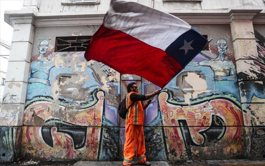Χιλή - Κορωνοΐος: Ξεπέρασαν τις 13.000 οι νεκροί και πάνω από 340.000 τα κρούσματα