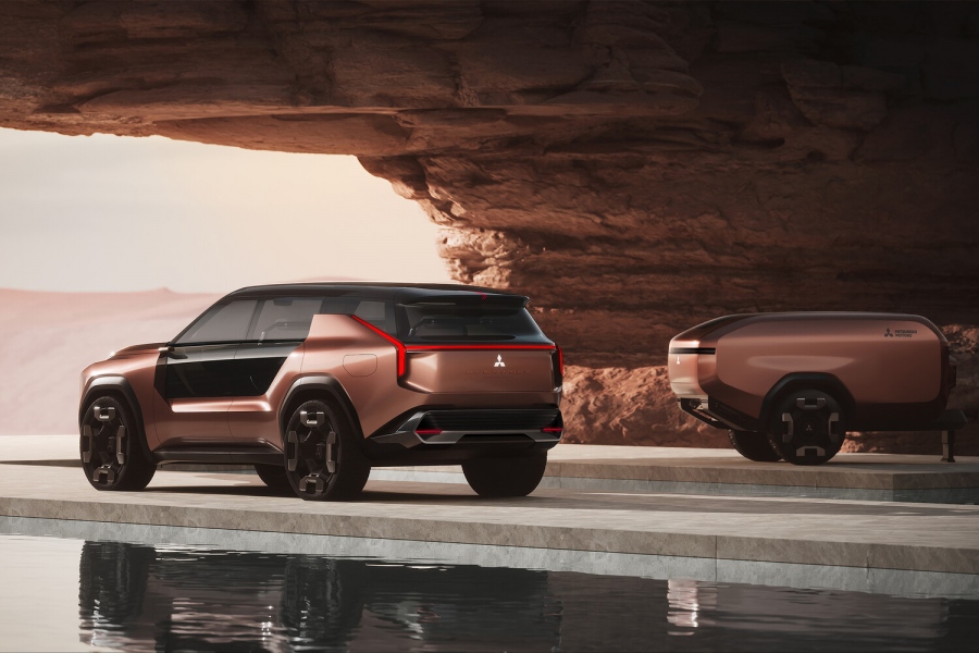 Η Mitsubishi παρουσίασε ένα crossover με διπλό κρεβάτι σε τρέιλερ