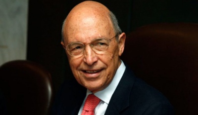 Σημίτης: Παγιδευμένη στην αβεβαιότητα η Ελλάδα – Οι προκλήσεις και οι αγκυλώσεις