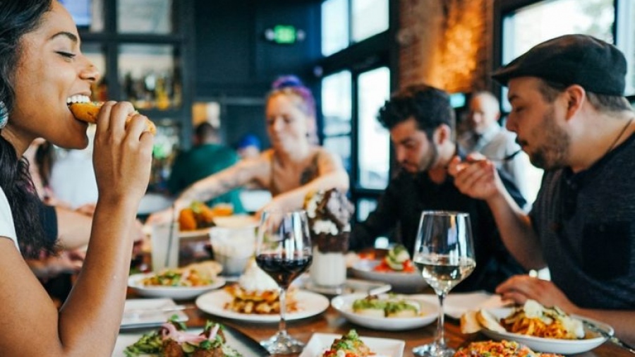 Που βρίσκονται οι πιο φθηνές και ακριβές πόλεις για φαγητό στην Ευρώπη