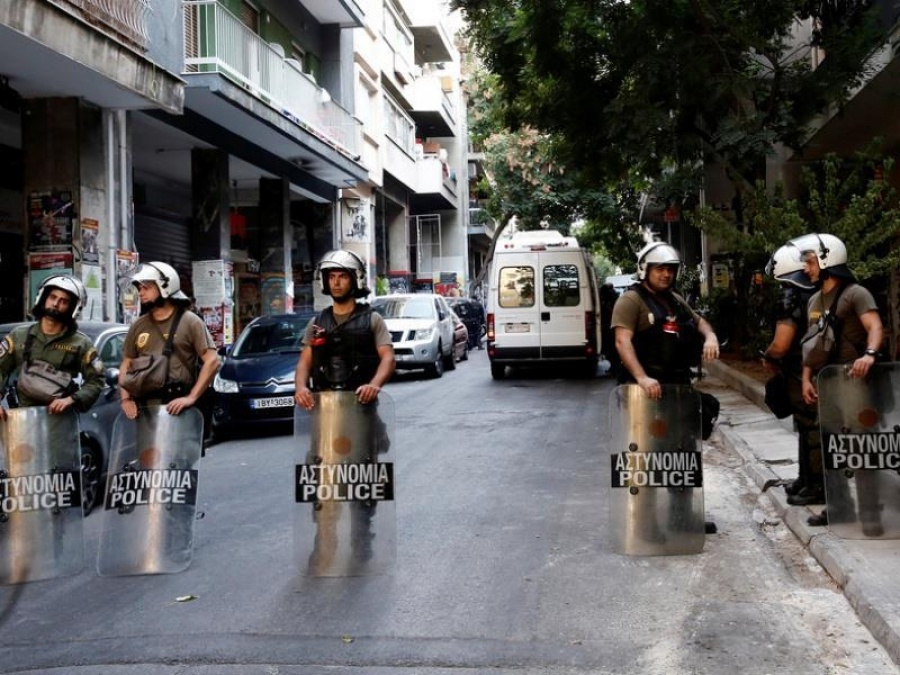 Αστυνομική επιχείρηση της Δίωξης Ναρκωτικών σε διαμέρισμα στα Εξάρχεια