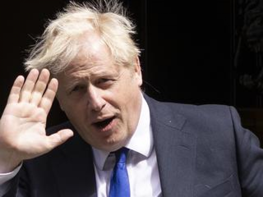 Βρετάνια: Ο Johnson δεν θα παραιτηθεί για να διεκδικήσει την ηγεσία των Συντηρητικών – Επίσημη υποψηφιότητα από τον Grant Shapps