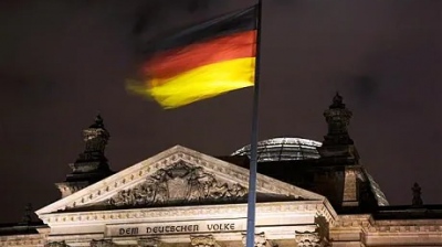 Το «φάντασμα» του Ναζισμού επανέρχεται στη Γερμανία – Σάλος με τις επιθέσεις κατά πολιτικών, κίνημα κατά των αλλοεθνών