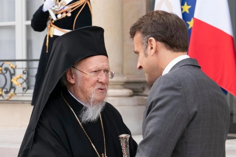 Αποθέωση για Βαρθολομαίο στη Γαλλία - Συνάντηση με Macron, Lecornu και επίσκεψη στην Εθνική Βιβλιοθήκη