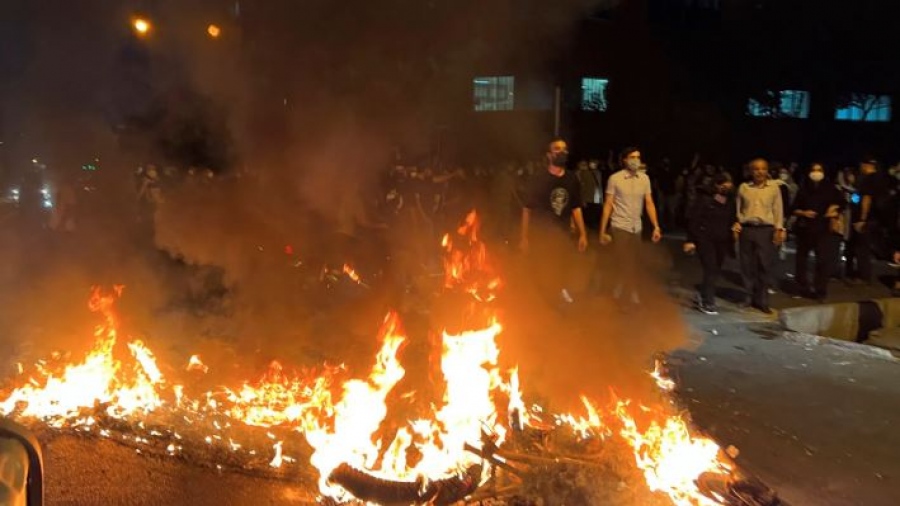 Κόκκινος συναγερμός από μήνυμα σοκ ΗΠΑ στον λαό του Ιράν: «Ο εφιάλτης σας τελειώνει!» - Δόθηκε εντολή Trump για επέμβαση