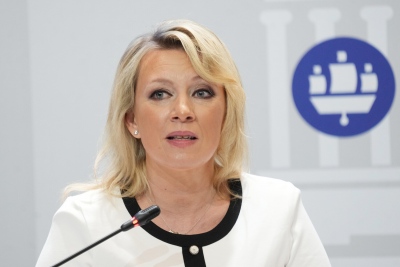 Zakharova «σφυροκοπά» τη Γερμανία: Τώρα θυμηθήκατε τις προσβολές;
