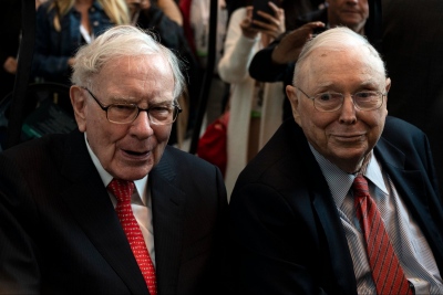Τέλος εποχής: Έφυγε από τη ζωή σε ηλικία 99 ετών o επενδυτής θρύλος και δεξί χέρι του Warren Buffett, Charlie Munger