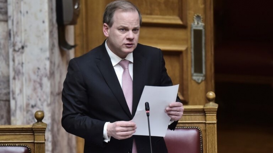 Τα... ξεφτιλίκια υποστήριξης του Κώστα Αχ. Καραμανλή