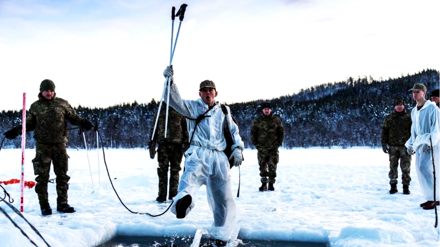 Βρετανικό φιάσκο στη Νορβηγία - Οι πεζοναύτες προβάρουν πόλεμο κατά της Ρωσίας με μεθόδους του 1990