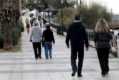 Μόνο στον δήμο κατοικίας θα επιτρέπεται η άθληση και η βόλτα με κατοικίδια στην Αττική