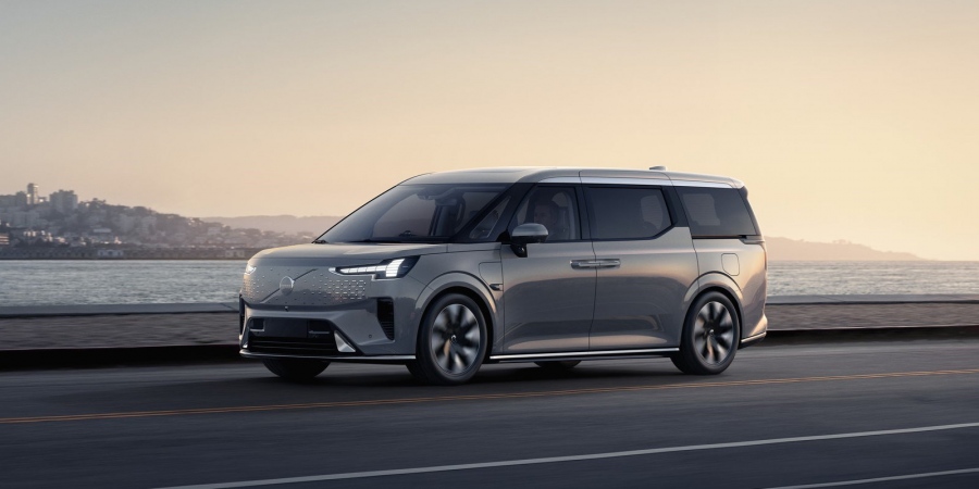 Volvo ΕΜ90: Ένα εξαθέσιο lounge πάνω σε τροχούς