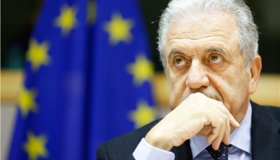 Αβραμόπουλος: Η εκστρατεία της ουγγρικής κυβέρνησης κατά της ΕΕ είναι στην πραγματικότητα κατά της ίδιας
