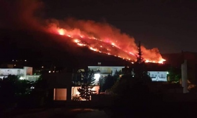 Πλήθος ερωτημάτων για την πυρκαγιά στον Υμηττό - Έρευνες για τα αίτια - Κρίσιμες οι επόμενες ώρες λόγω ισχυρών ανέμων