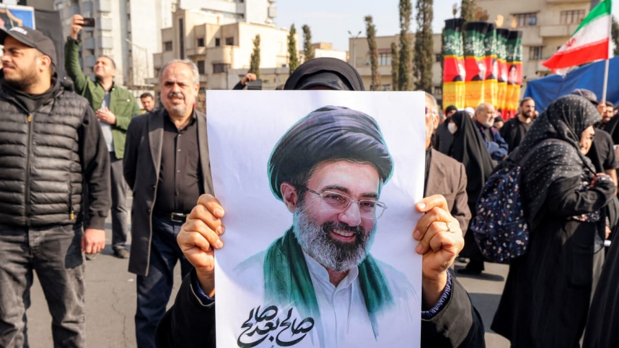 Αποκάλυψη: Ο Mojtaba Khamenei αγόρασε διαμερίσματα 35 εκατ. λιρών στο Λονδίνο - Ο ρόλος άγνωστου τραπεζίτη