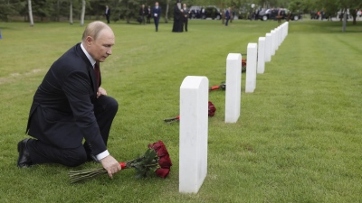 Αίσθηση προκαλούν τα ΜΜΕ της Κίνας: «H κίνηση του Vladimir Putin στην Αλάσκα συγκίνησε όλο τον κόσμο»