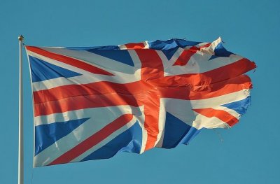 Βρετανία: Ενισχύθηκαν κατά +0,3% οι λιανικές πωλήσεις, σε μηνιαία βάση, τον Οκτώβριο 2017
