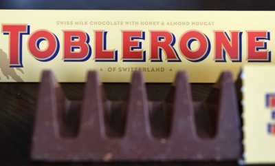 Toblerone: Η γνωστή σοκολάτα δεν θα γράφει πλέον στην ετικέτα «Ελβετία» - Νομικοί οι λόγοι