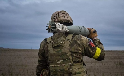 Δεν τη γλιτώνει κανείς… στην Ουκρανία - Στα χακί οι 45άρηδες, δεν αποκλείει ανταρτοπόλεμο ο Zelensky