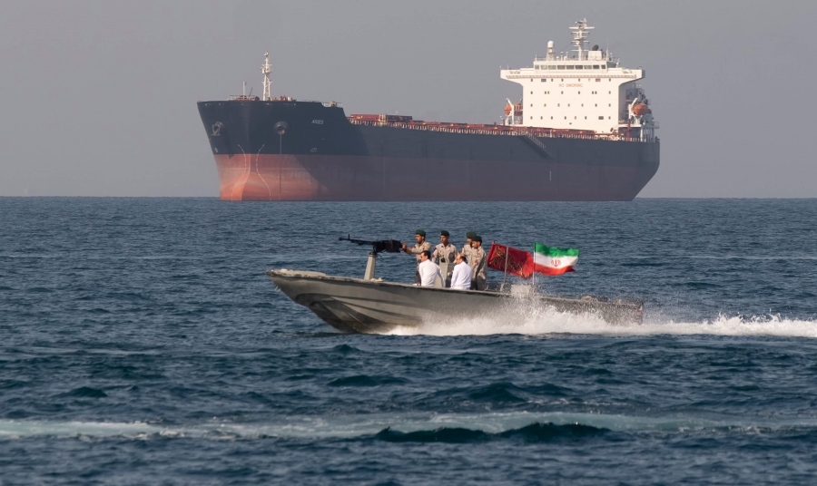 Κλειστό… το Hormuz, κυρίαρχο το Ιράν – Μόλις ένα πλοίο πέρασε από τα Στενά στις 24 Αυγούστου