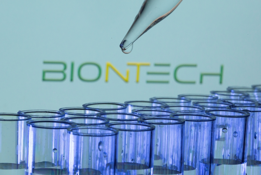 BioNTech: Μέσα σε δύο εβδομάδες τα πρώτα στοιχεία για τη μετάλλαξη Omicron