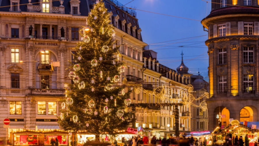 RateHawk: Οι τάσεις των χριστουγεννιάτικων ταξιδιών στην Ευρώπη