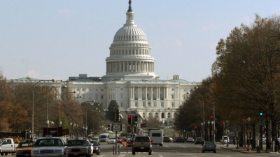 ΗΠΑ: Πυροβολισμοί στο Καπιτώλιο, οι αρχές απέκλεισαν το κτίριο - Νεκροί ένας αστυνομικός και ο ύποπτος