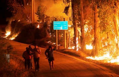 Δύσκολες ώρες στη Χιλή – Τουλάχιστον 22 νεκροί και 554 τραυματίες από τις καταστροφικές πυρκαγιές