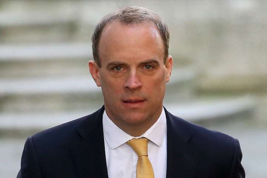 Raab (Βρετανία): Δεν μπορούμε να απολογούμαστε για τα μέτρα ασφαλείας για τον κορωνοΐό