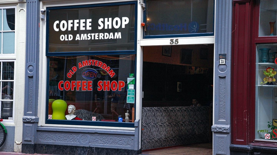 Στα τάρταρα ο τουρισμός στο Άμστερνταμ - Χαρούμενοι οι Ολλανδοί... σε απόγνωση τα coffeeshop της κάνναβης