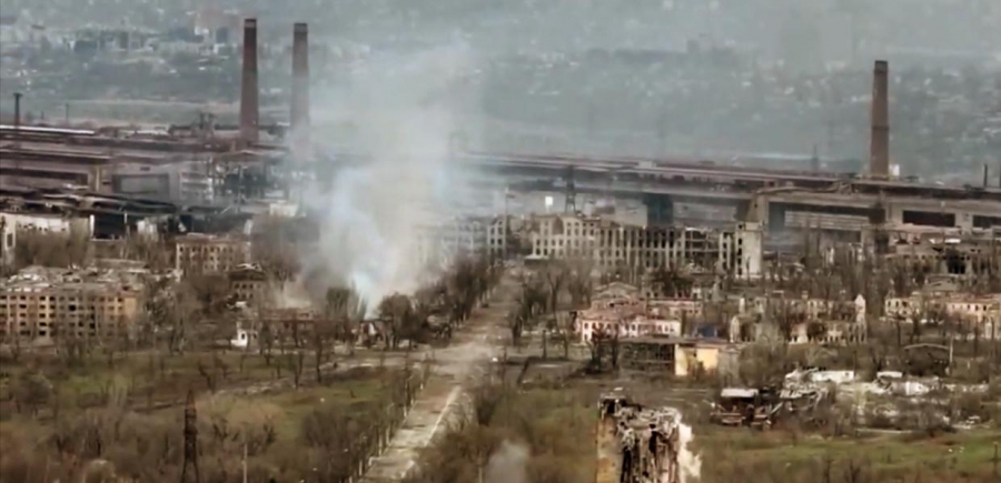 Ουκρανικός στρατός: Ρωσικά αεροσκάφη βομβαρδίζουν τη Μαριούπολη και τη χαλυβουργία Azovstal