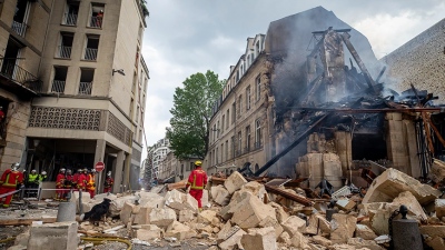 Εντοπίστηκε σορός στα χαλάσματα του κτηρίου που κατέρρευσε στο Παρίσι μετά από έκρηξη