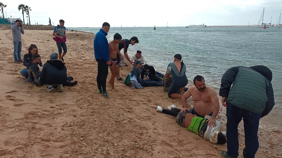 Ισπανία: Εξανάγκασαν μετανάστες να πέσουν στη θάλασσα – Τρεις συλλήψεις για πέντε πνιγμούς