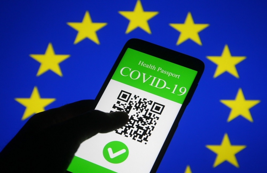 Ευρωπαϊκό ψηφιακό πιστοποιητικό Covid: Η λειτουργία, τα κενά και οι «γκρίζες ζώνες» του συστήματος