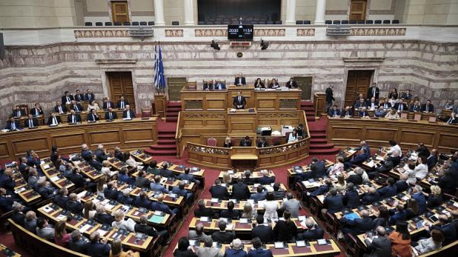 Υπόθεση Novartis: Διεύρυνση του κατηγορητηρίου κατά του Δ. Παπαγγελόπουλου προτείνει η ΝΔ - Ναι από το ΚΙΝΑΛ