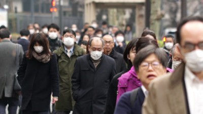 Σε κατάσταση μέγιστου συναγερμού η Ιαπωνία λόγω ρεκόρ κρουσμάτων κορωνοϊού