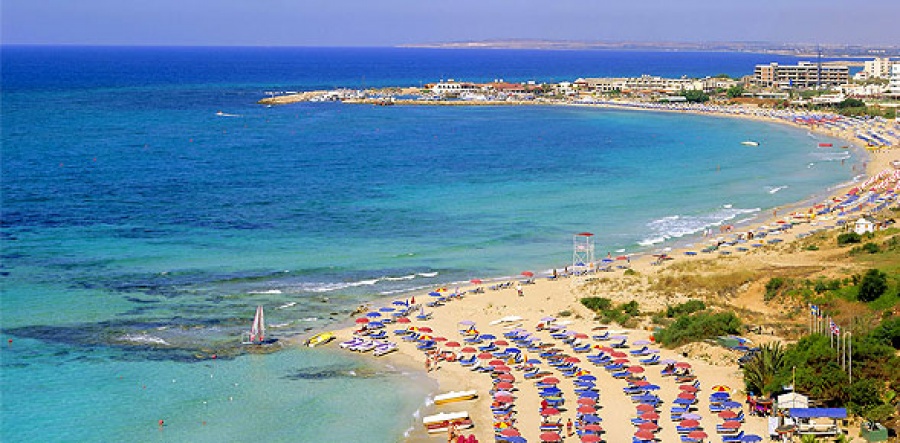 Κύπρος: Πάνω από 2 δισ. ευρώ τα έσοδα από τον τουρισμό το 9μηνο 2018
