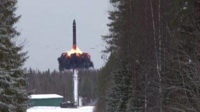 Russia confirms: Revenge for Putin as Oreshnik strike hits Lviv – Six warheads destroy underground LNG unit