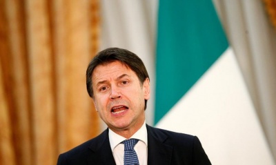 Μίνι ανασχηματισμός στην Ιταλία - Επίθεση Conte σε Salvini για τις διαρροές γερουσιαστών  στη Lega