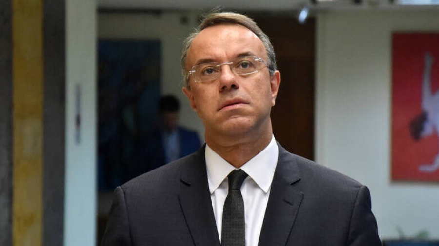 «Βόμβα» Σταϊκούρα - Ανοικτό το ενδεχόμενο να μην καταβληθεί το δώρο Πάσχα