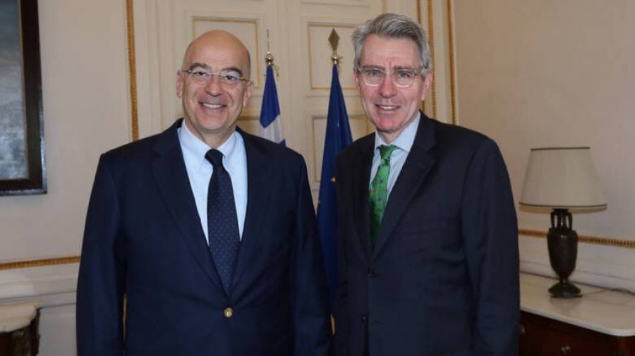 Για τις κυρώσεις των ΗΠΑ στην Τουρκία ενημέρωσε τον Δένδια ο Pyatt (πρέσβης ΗΠΑ)