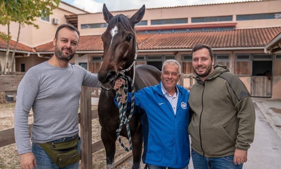 Μια παρέα φίλων γράφει ιστορία στον ελληνικό ιππόδρομο – Τι λένε οι συνιδιοκτήτες του ίππου ΡΕΒΑΜΠ που κατέκτησε το 73ο Ελληνικό Ντέρμπι ΟΠΑΠ