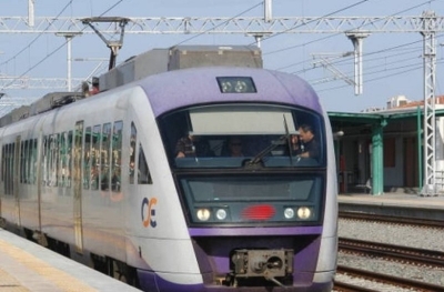 Εκτροχιάστηκε τρένο με 75 επιβάτες στου Αγίου Ιωάννη Ρέντη